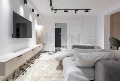 Apartament cu 3 camere semidecomandat, mobilat în Bucur Obor