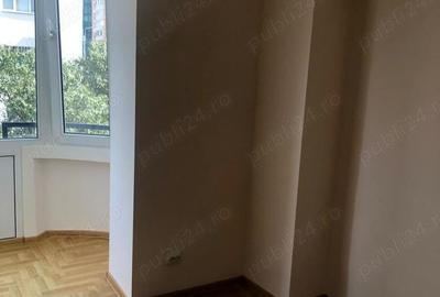 De Inchiriat Garsoniera pentru birouri 44 mp, renovata, etaj 1 - 5
