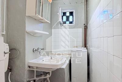 Apartament de vanzare cu doua camere parter Piata Doin Calea Sagului - 3