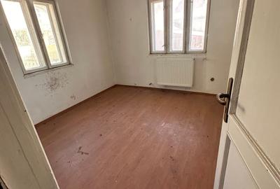Spatiu comercial - COMARNIC - 9