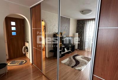 APARTAMENT 2 CAMERE SEMIDECOMANDAT CONFORT 2 - 3