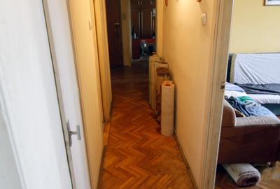Apartament 3 camere, decomandat, centrala proprie, 3 minute de Mall. - 13