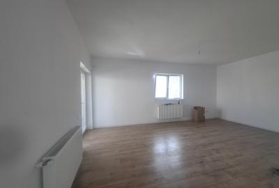 Casa 3 camere/Țegheș/ Individuala la Cheie - 35