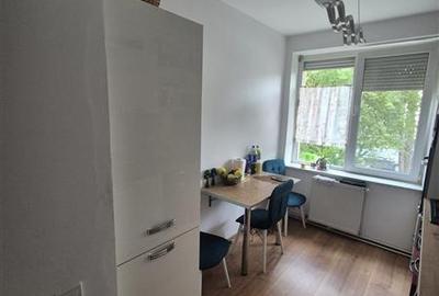 Apartament 3 camere, Etajul 1, Zona Tractorul, Brasov - 12