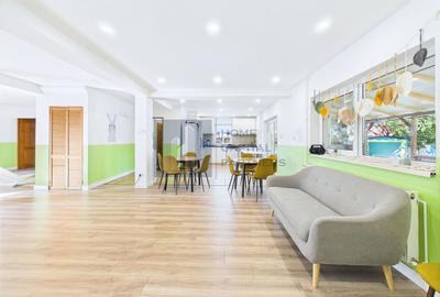 Vânzare casă P+M, 7 camere, 4 dormitoare, 4 băi, garaj 3 autoturisme - 1