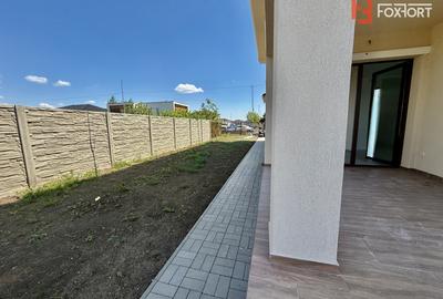 Duplex superb cu 4 camere si teren de 392 mp in Dumbravita - 6