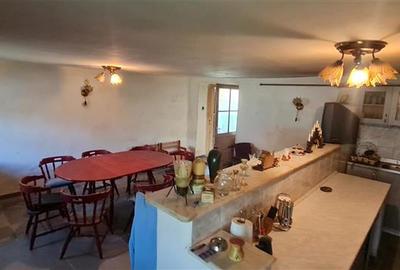 CASA DEOSEBITA IN ZONA CENTRALA - 3