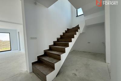 Duplex superb cu 4 camere si teren de 392 mp in Dumbravita - 3