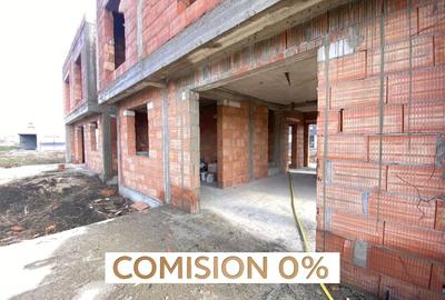 COMISION 0, CASĂ LA ROSU IN SACALAZ, 5 Camere, 107mp Utili, 300mp Teren - 1