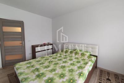 Apartament cu 3 camere semidecomandat, mobilat în Florești