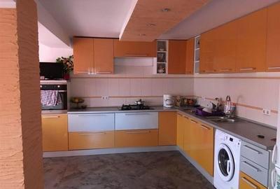 Eleganta casa,cu doua intrari,constructie noua,garaje,zona de vile,Harman, Braso - 4