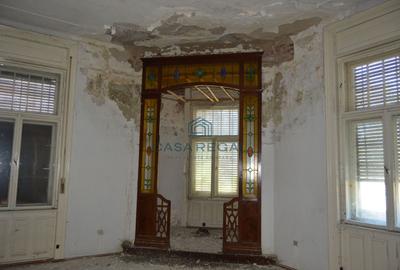 Cladire istorica in centrul orasului - 6