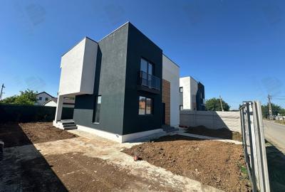 Casă cu 4 camere în Berceni