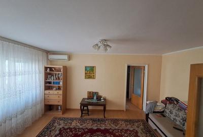 Vanzare 3 Camere 71mp | 5 minute Metrou Dristor | loc parcare