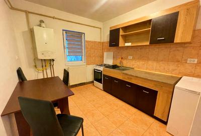 Apartament 2 camere decomandat-50mp-Podul de Fier - 1