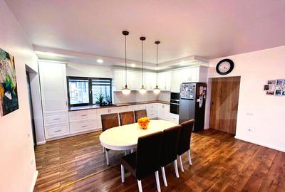 Casa individuala, 250mp, cu teren 640 mp, garaj, zona Planoarelor, Dezmir - 3