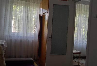 Inchiriez apartament 2 camere - 5