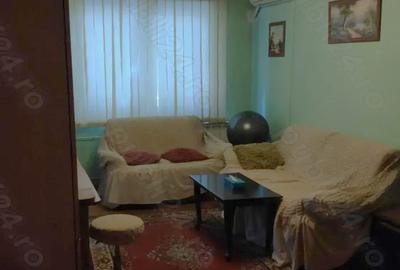 Vanzare ap. 4cam, etaj 2 din 8 , bloc 1983, anvelopat, LIDL Pantelimon - 1