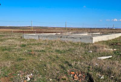 Teren Construcții intravilan de 1000 mp, în Dumbrava Roșie