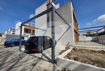 Vilă Modernă P+2E în Pipera – Spațiu, Confort și Terasa Panoramică - 1