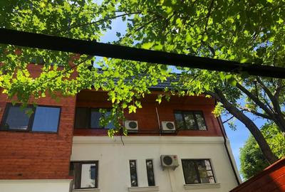 Casă cu 5 camere în Dorobanți