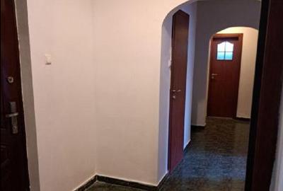 39195  Apartament 3 camere Tomis Nord - 1