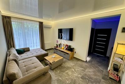 Apartament 3 camere decomandate, MODERN, 63 mp, parcare, AC, zona Centrala! - 1