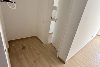 Garsoniera cartier Militari Residence - mutare imediata!! - 1