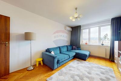 3 Camere Luminos | Vedere Deschisă către Tâmpa | Zonă Premium Scriitor - 1