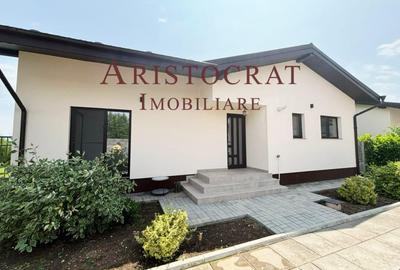 Casă cu 3 camere în Corbeanca