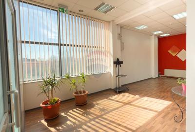 Oportunitate de Business – Spațiu de Birouri - comision 0% - 4