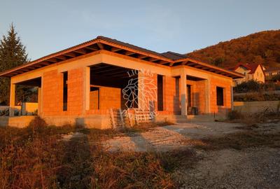 Casa 4 camere 109 mp-teren 453 mp-terasa-Zona Valea Ghinzii - 1