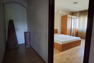 Apartament cu 3 camere - zona semicentrala - 14