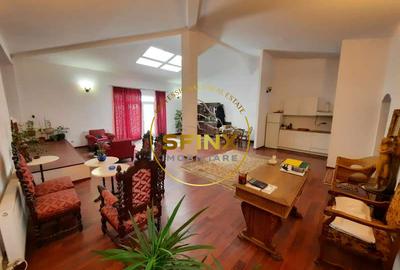 Parc Cismigiu, de vanzare vila interbelica cu 2 apartamente, curte, parcare - 4