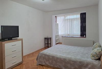 Apartament cu doua camere zona Centru etajul 1 - 1