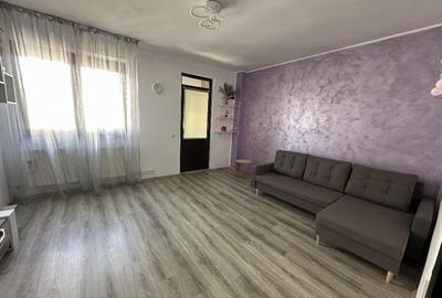 Apartament cu 2 camere decomandat, mobilat în Primo