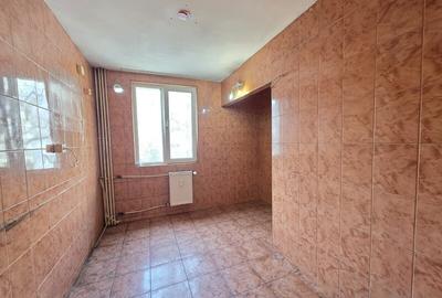 Titan/str.Codrii Neamtului,loc de parcare si boxa la subsol - 5