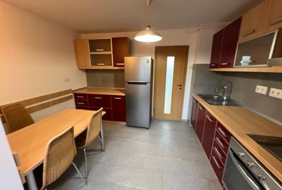 Apartament 3 camere dec, recent renovat – zona Centrală, str. C-tin Noica - 9