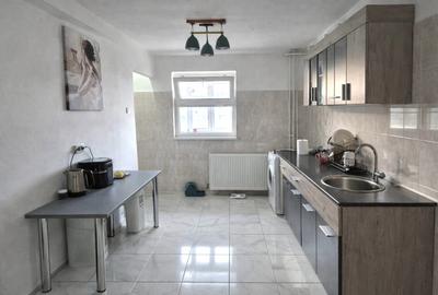 Apărătorii Patriei - 2 cam dec - Centrală Proprie - renovat - 2