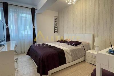 Apartament cu 3 camere decomandat, mobilat în Central
