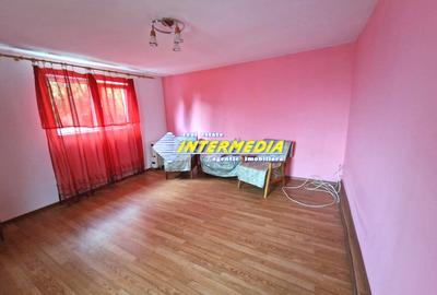 OKAZIE ! Casa cu Magazie 99 mp. Teren 570 mp. Alba Zona Arex toate utilitatile - 1