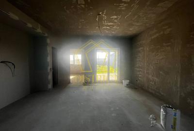 Casă individuală cu 4 camere în Săcălaz