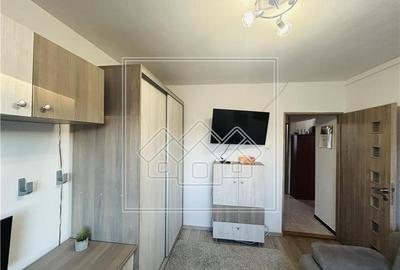 Apartament de vanzare in Sibiu - 2 camere, balcon si pivnita -Terezian - 4