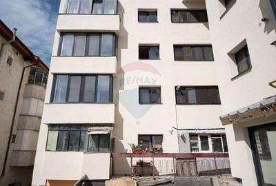 Apartament cu 4 camere de vânzare în zona Central - 31