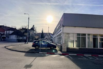 Showroom 300mp Soseaua Alba Iulia langa benzinăria Mol cu vitrina mare - 19