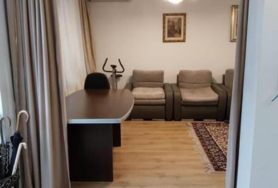 Vanzare proprietate cu doua case si intrari separate curte Giulesti - 6
