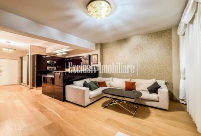 Vedere Frontala la Mare si Plaja la Picioare - Apartament cu Parcare Privata - 2