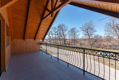 Clasa A, rezidential/ servicii/ investitional, 2.240 mp teren,Central,Halchiu,Br - 26