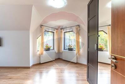 CASA DE VACANTA | 4 camere| de vânzare în FUNDATA, BRAȘOV| COMISION 0% - 22
