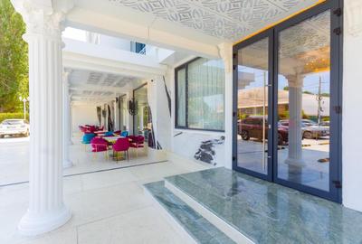 W REGAL Boutique Hotel & Spa – Mamaia - 4